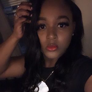 Meet your Posher, Markeeta